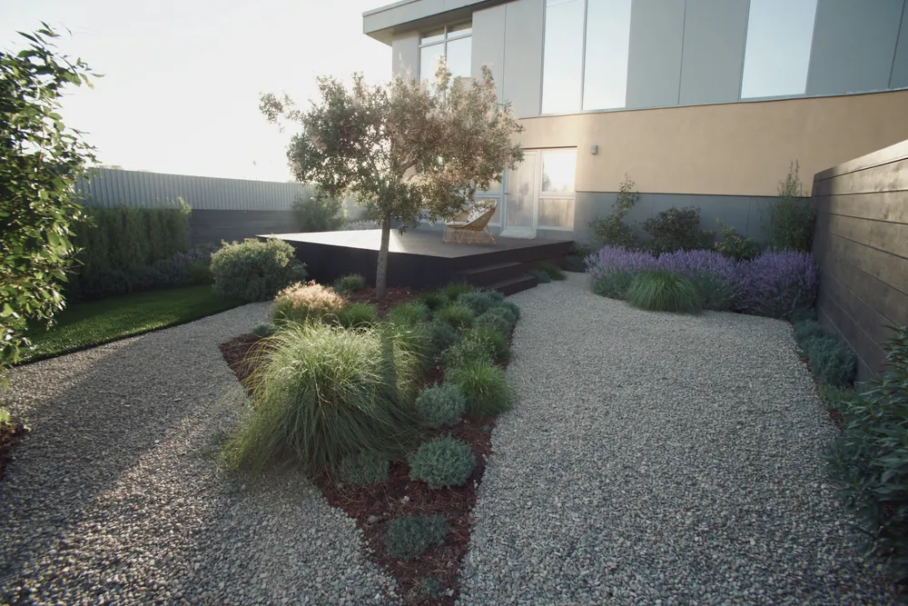 Giardino a bassa manutenzione: idee e consigli